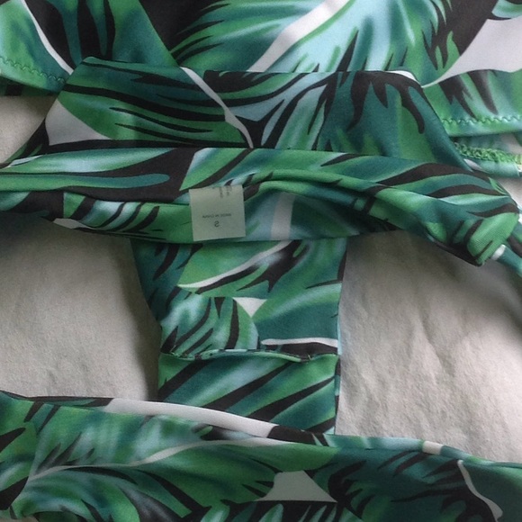 DH Gate Swimsuit. NWOT. Green, White and Black. - Picture 6 of 6